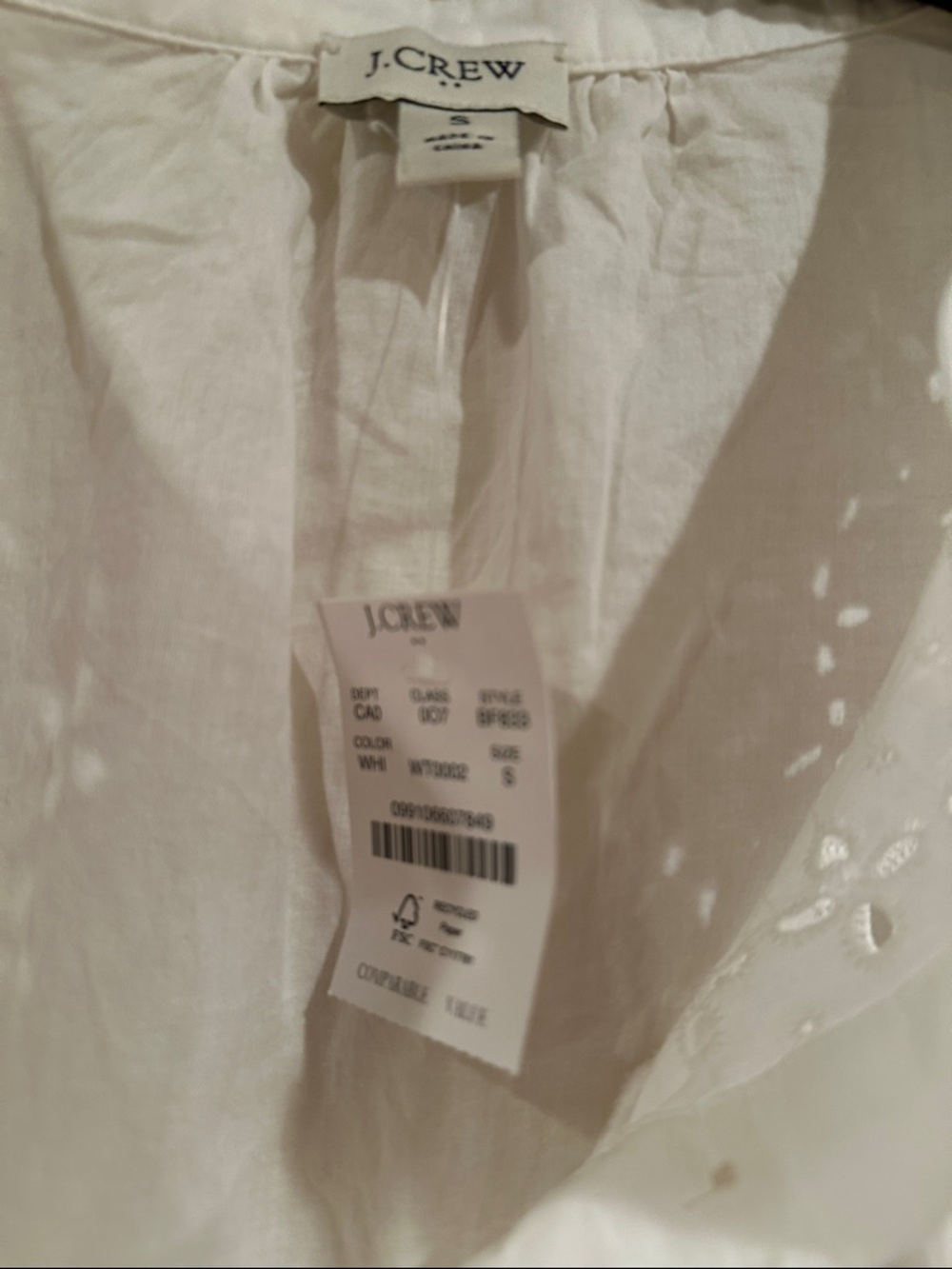 White Eyelet Button-Up Blouse - Picture 5 of 5